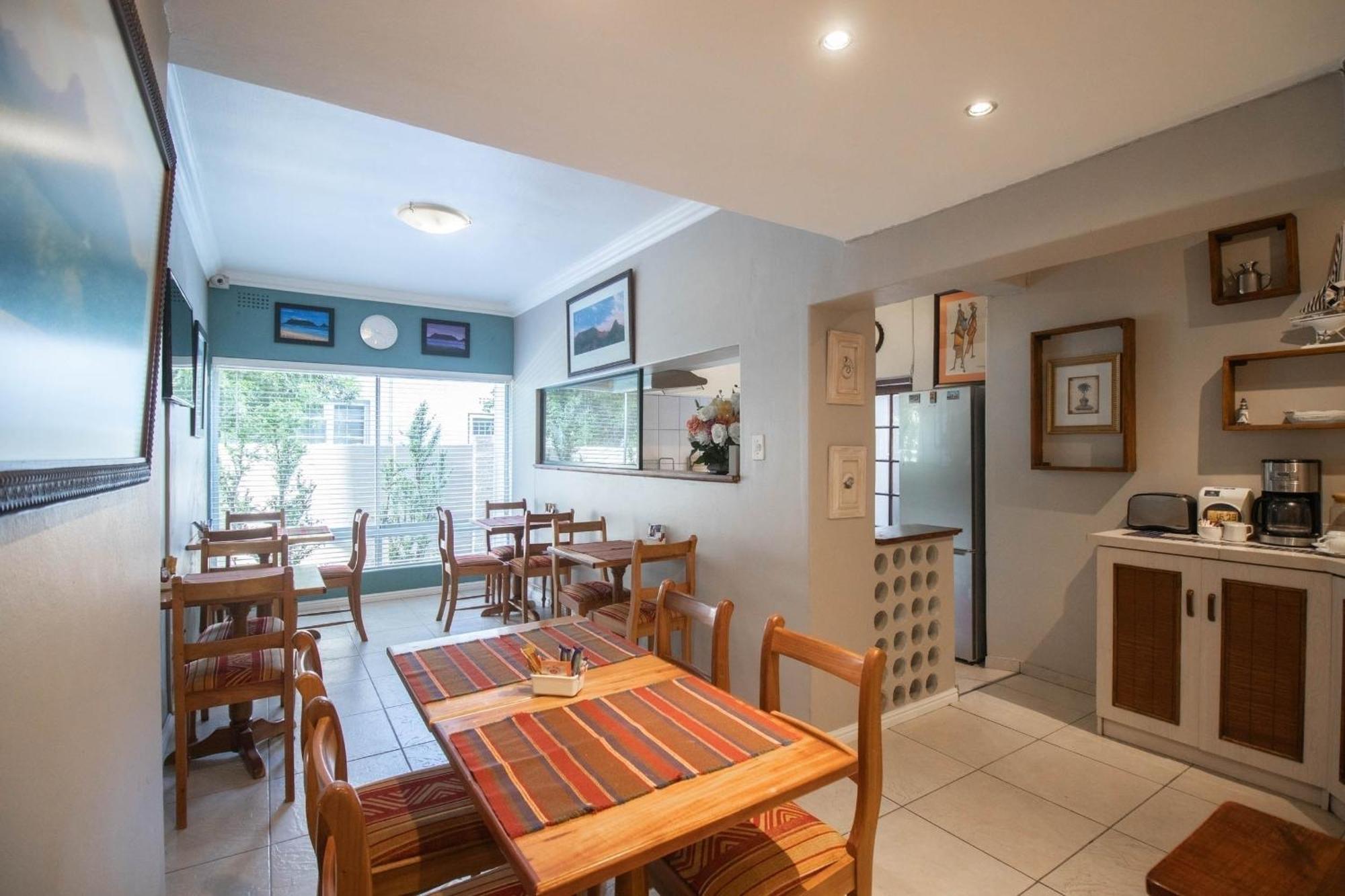 Spring Tide Inn By Ctha Cape Town Ngoại thất bức ảnh