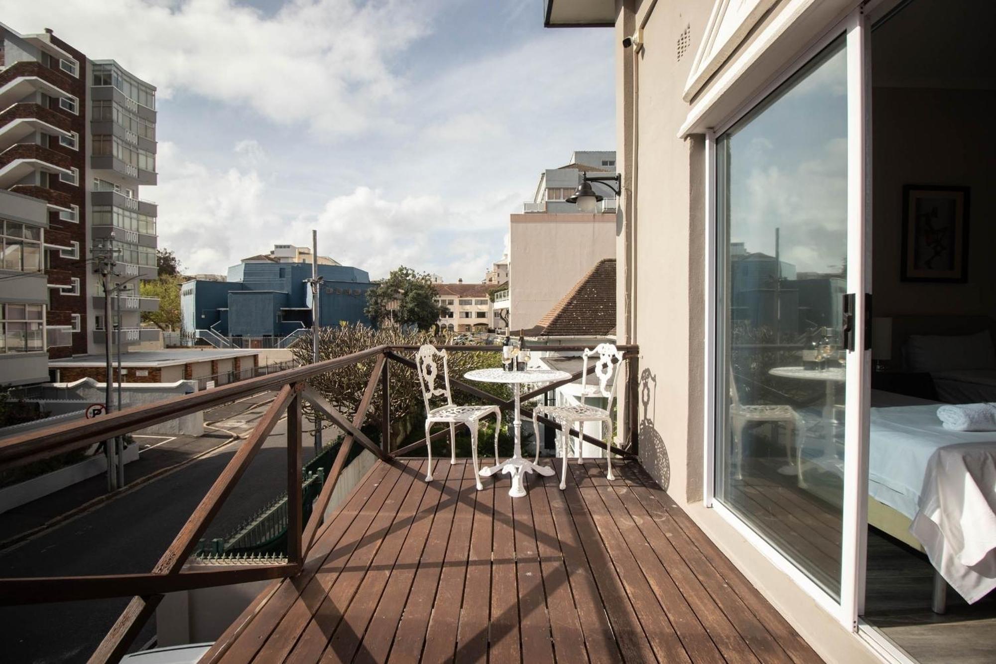 Spring Tide Inn By Ctha Cape Town Ngoại thất bức ảnh