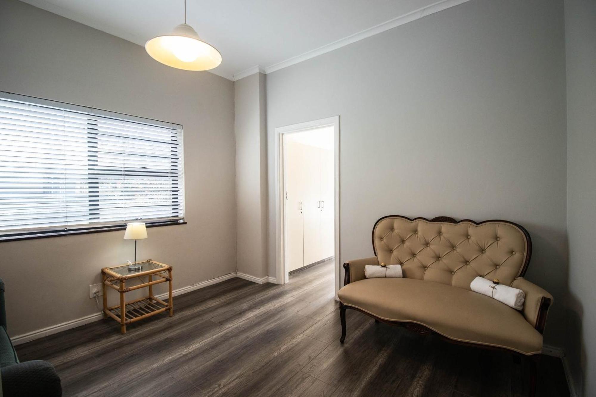 Spring Tide Inn By Ctha Cape Town Ngoại thất bức ảnh