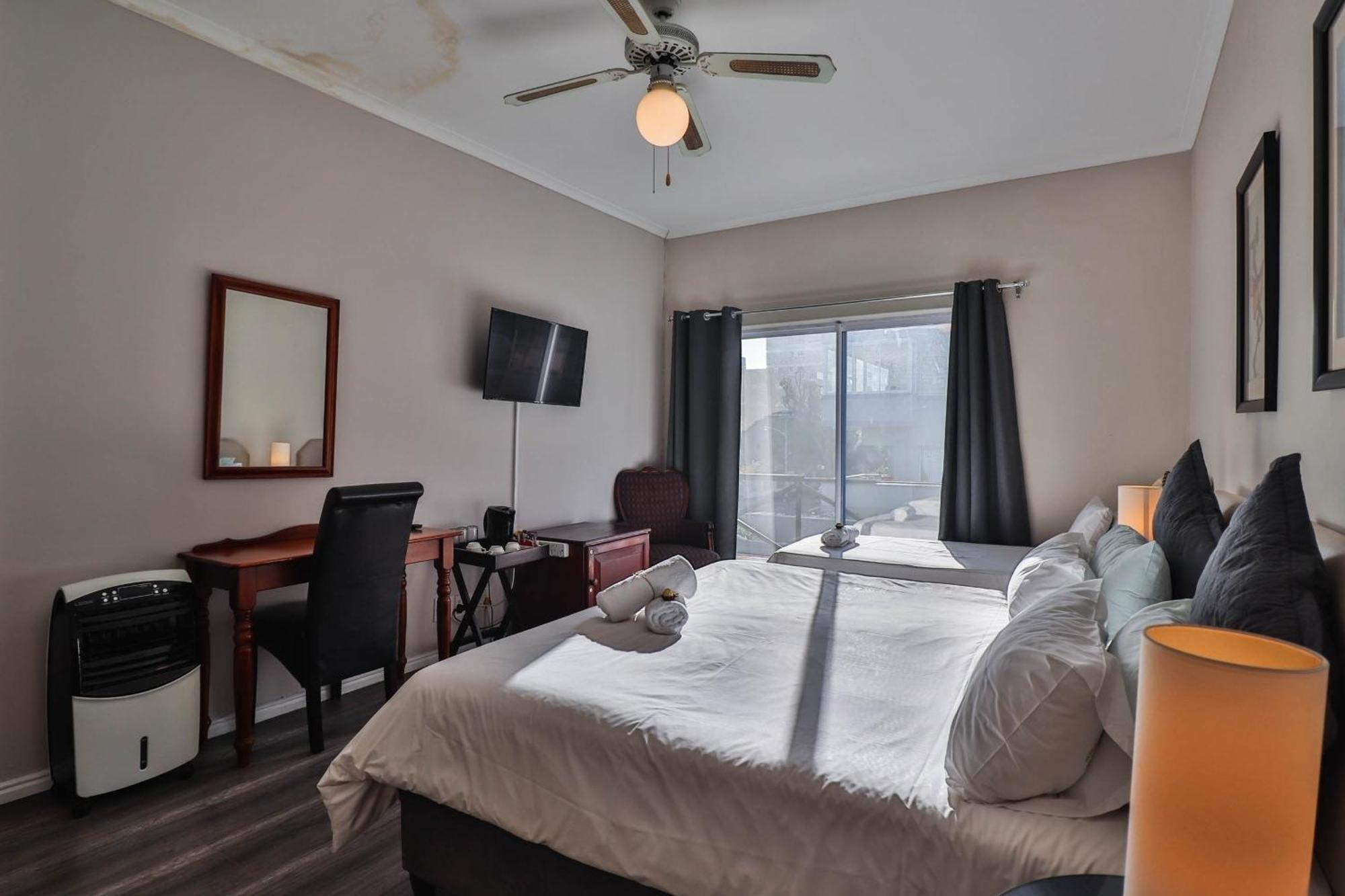 Spring Tide Inn By Ctha Cape Town Ngoại thất bức ảnh