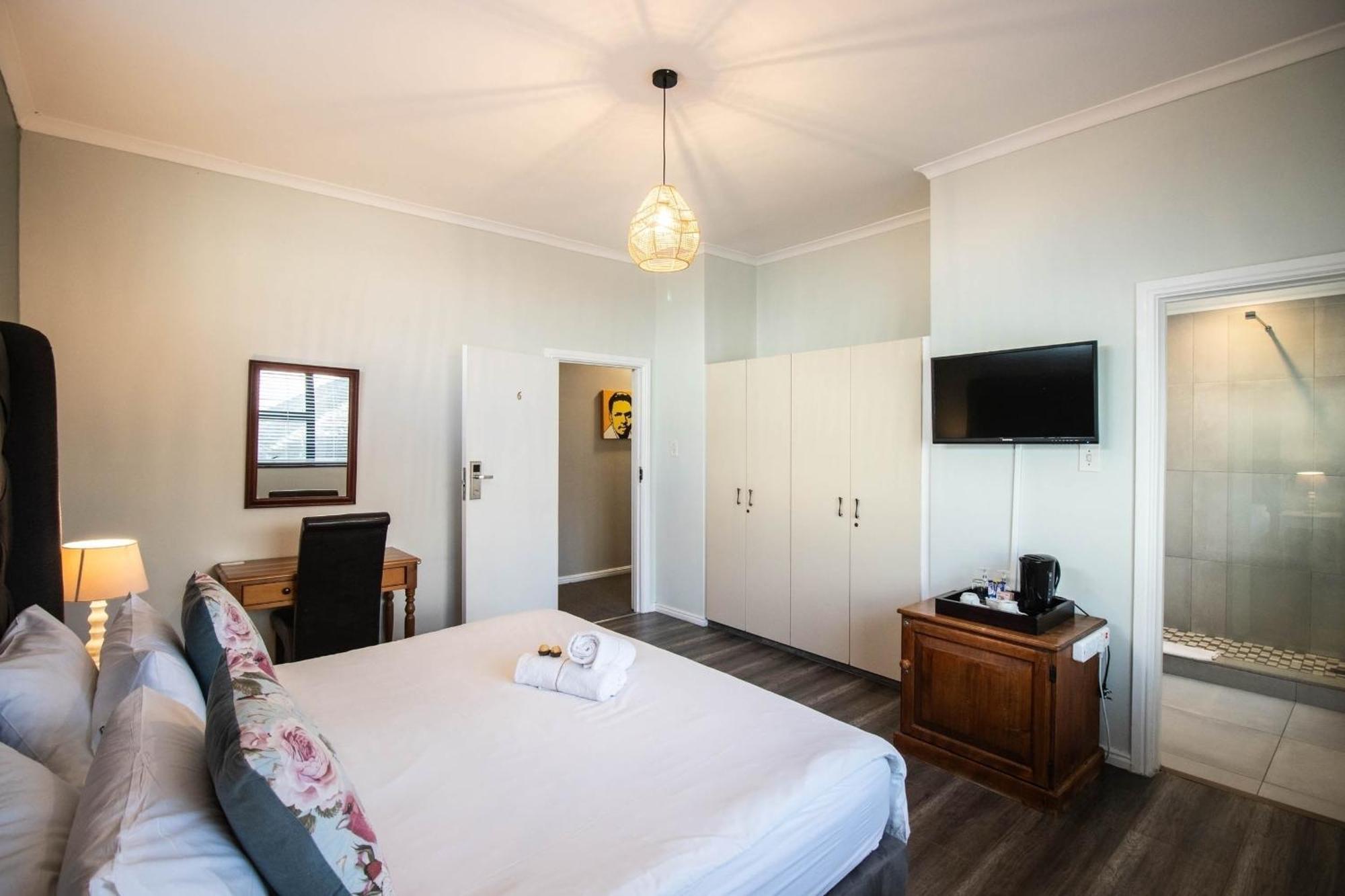 Spring Tide Inn By Ctha Cape Town Ngoại thất bức ảnh