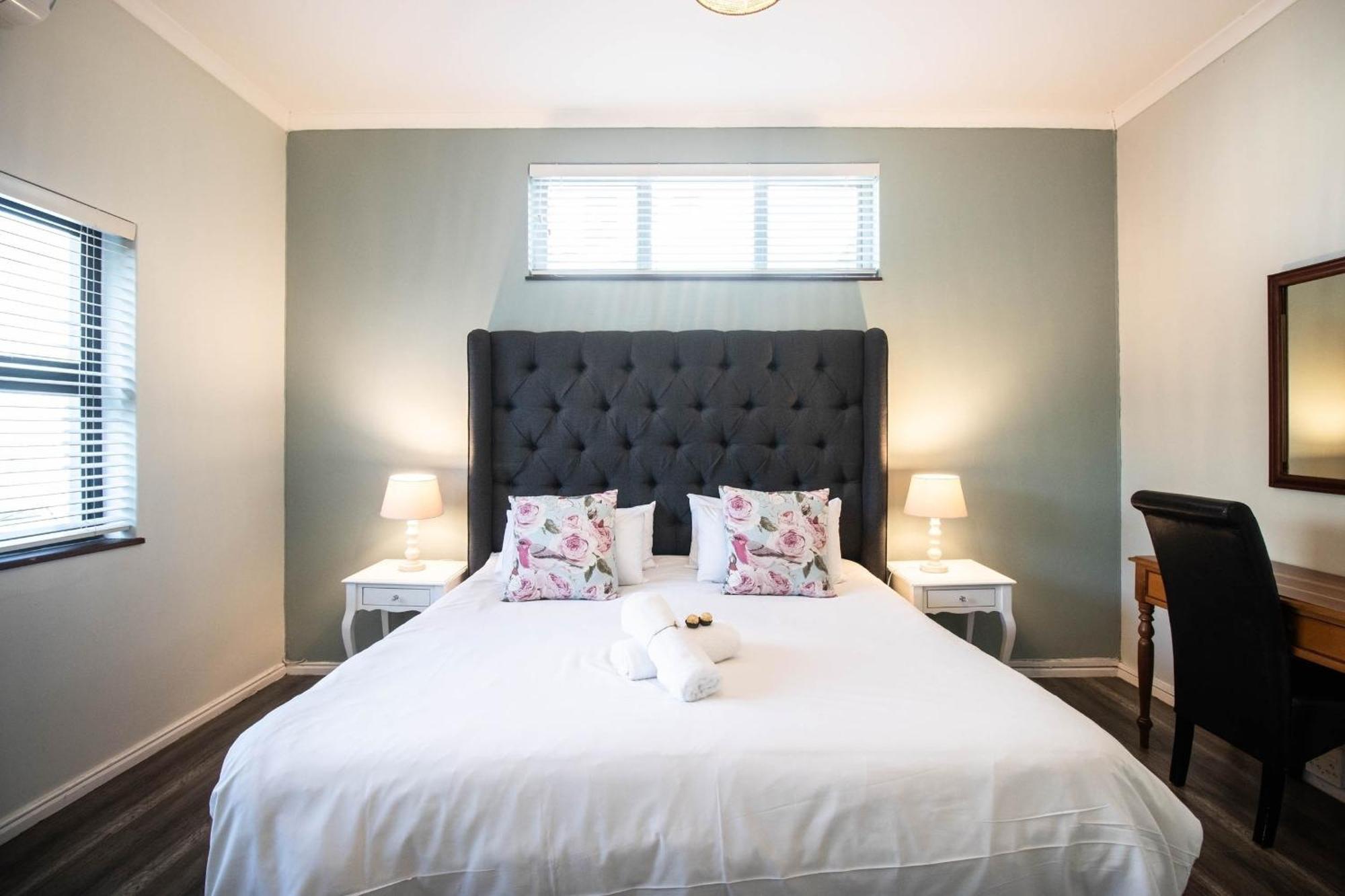 Spring Tide Inn By Ctha Cape Town Ngoại thất bức ảnh