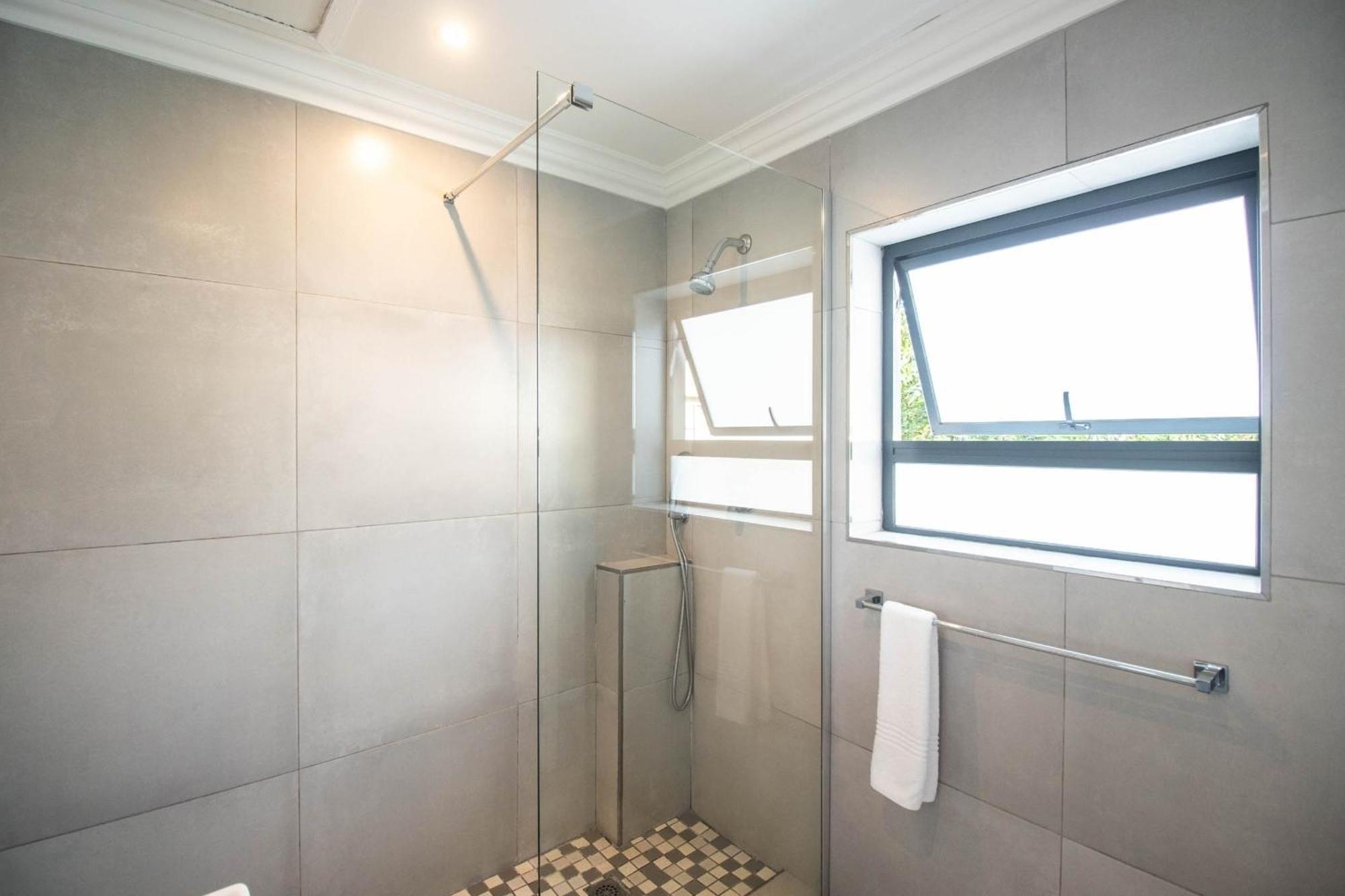 Spring Tide Inn By Ctha Cape Town Ngoại thất bức ảnh