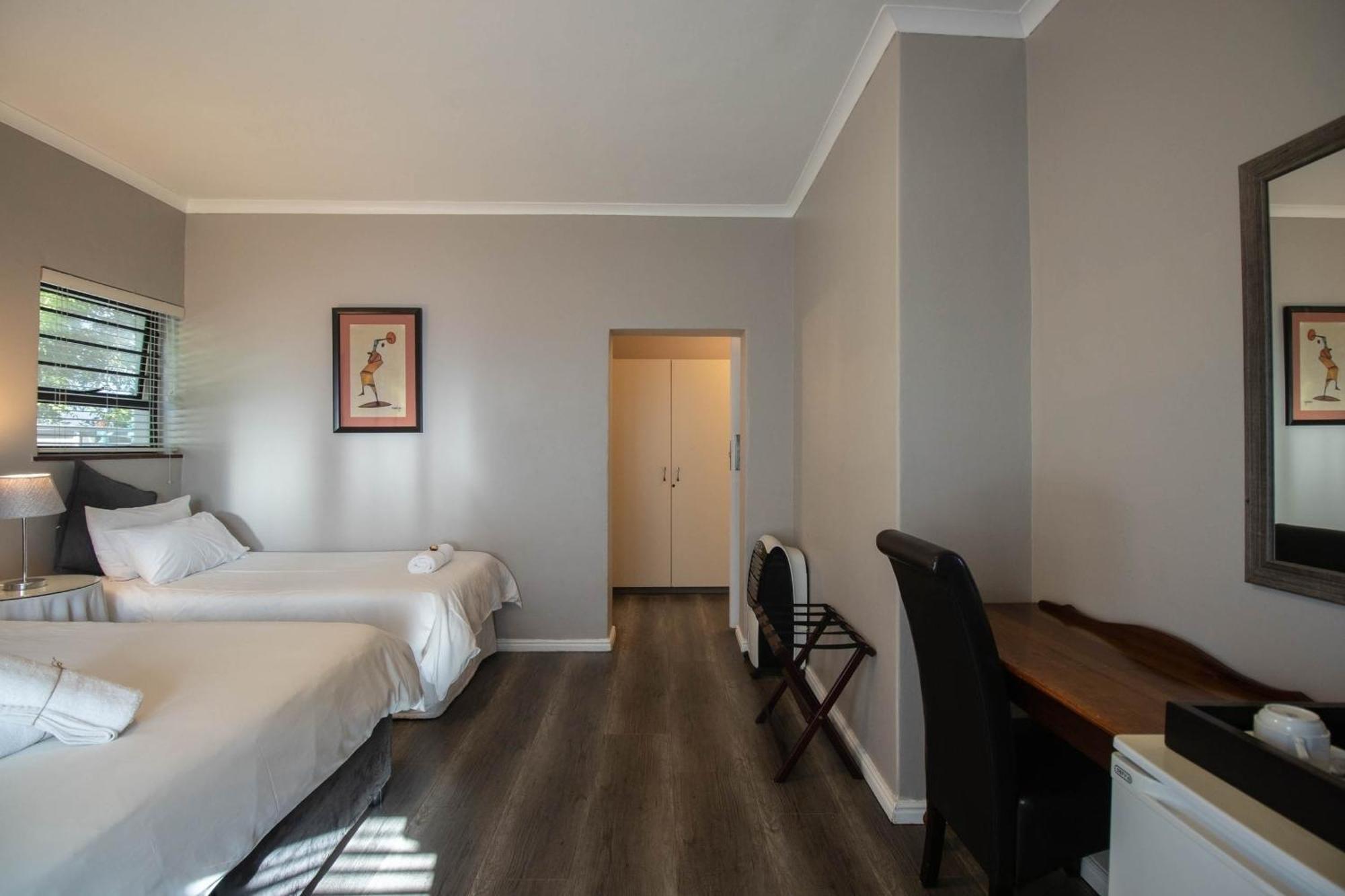 Spring Tide Inn By Ctha Cape Town Ngoại thất bức ảnh
