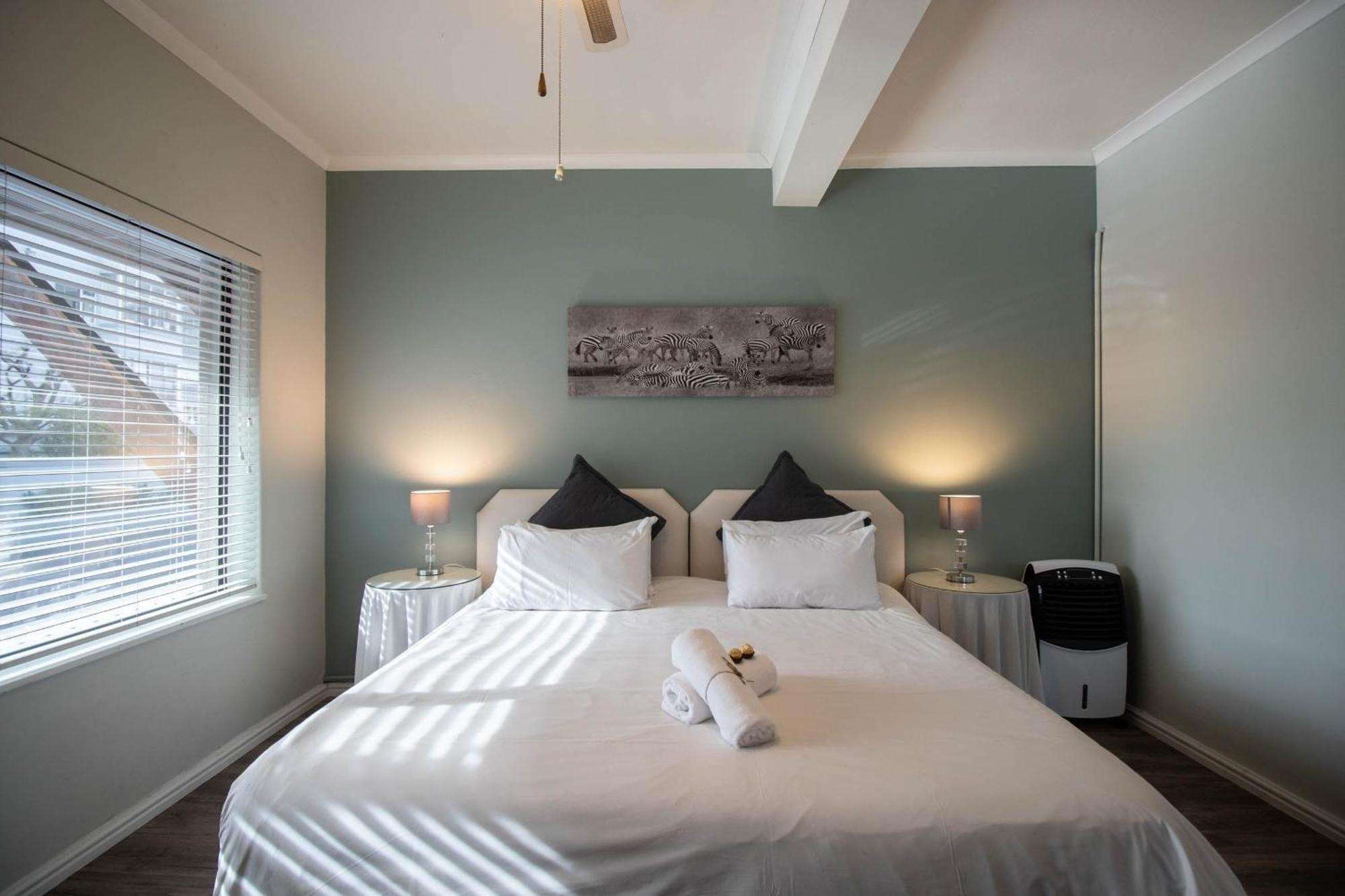 Spring Tide Inn By Ctha Cape Town Ngoại thất bức ảnh